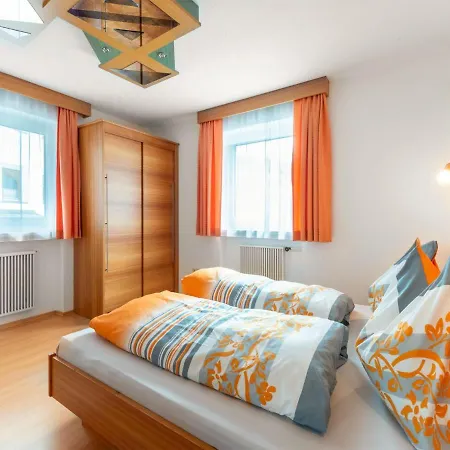 Neat In With Balcony Or Terrace Appartement *