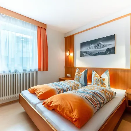 Neat In With Balcony Or Terrace Appartement